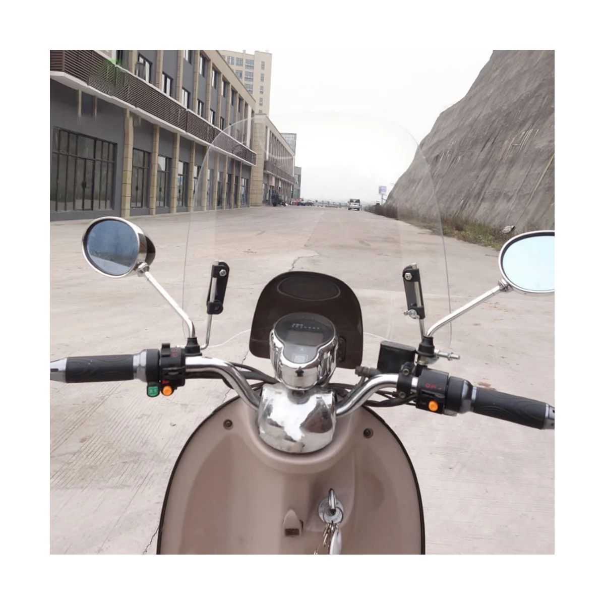 Предното стъкло на мотоциклет Дефлектор на въздушния поток на Предното стъкло Flyscreen Предното стъкло электромобиля . ' - ' . 4