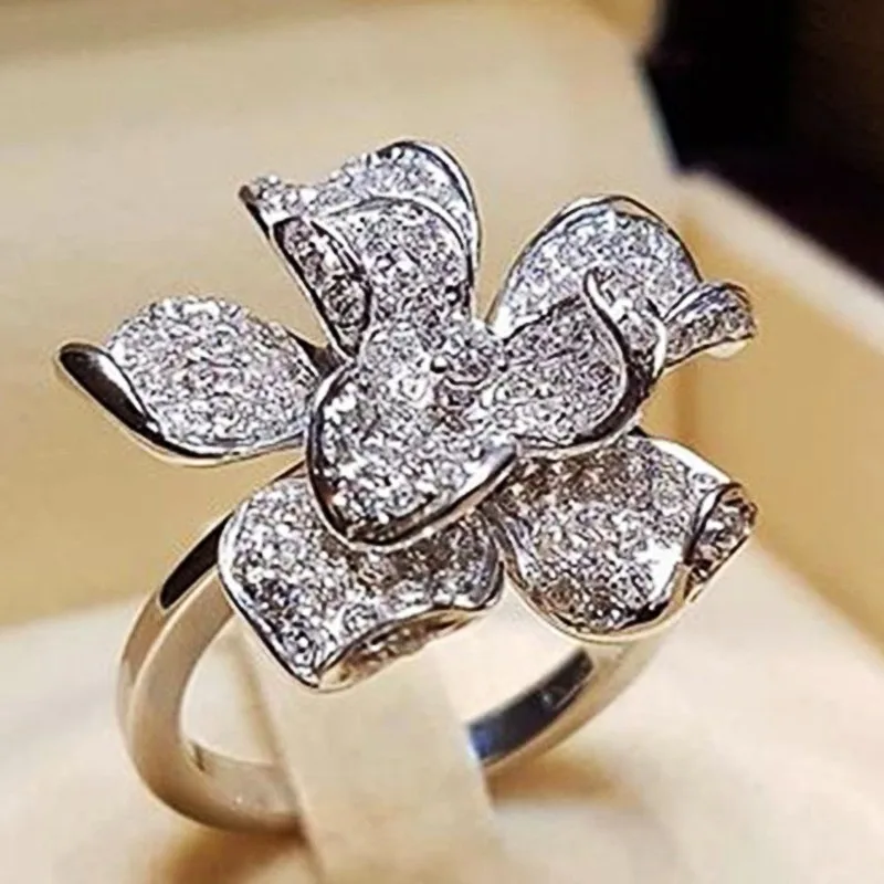 Нов пръстен с цвете ЧЕХИЯ за жени, Луксозни сватбени пръстени е сребърен цвят, Създава пръстен за ежедневна употреба, с елегантен аксесоар, бижута . ' - ' . 0