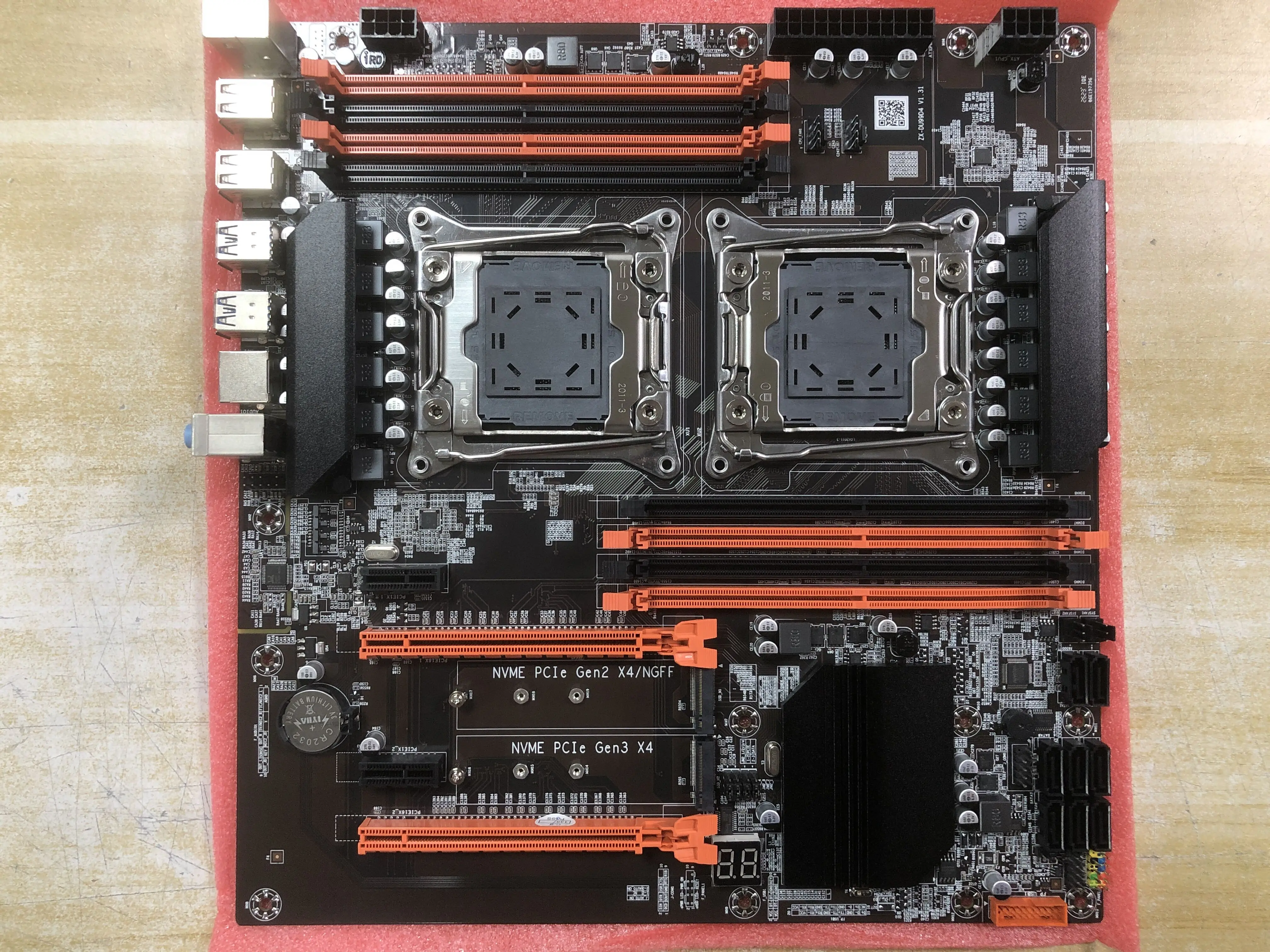Дънна платка Atermiter Dual X99 с процесор в LGA 2011-3 XEON E5 2640 V3 *2 с комбиниран комплект сървър памет 2pcsX8GB = 16 GB DDR4 3200 Mhz . ' - ' . 4