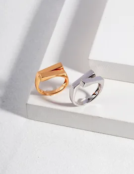 Женски пръстен от сребро 925 проба прост стил