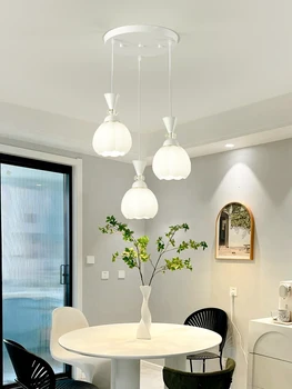 Полилей за трапезария, просто модерна и креативна кристален офис ч., бар настолна лампа, 35 дълги прави настолни лампи